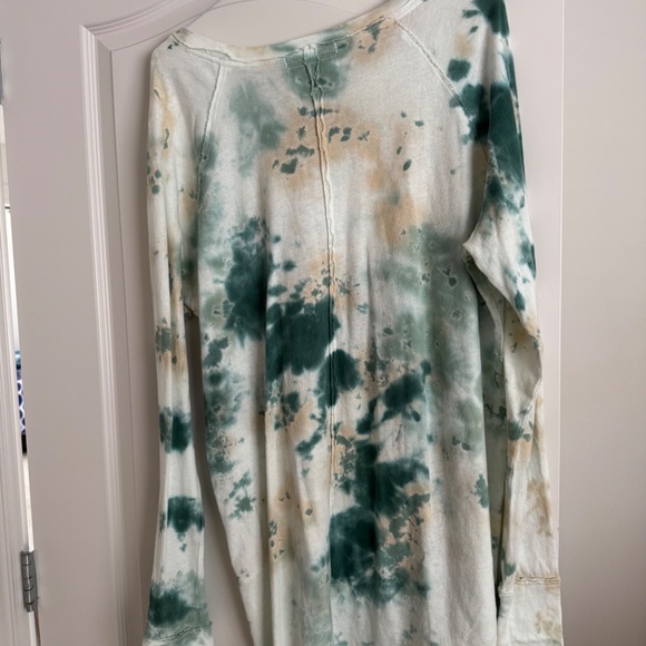 Free People tie die Henley - Picture 2 of 2
